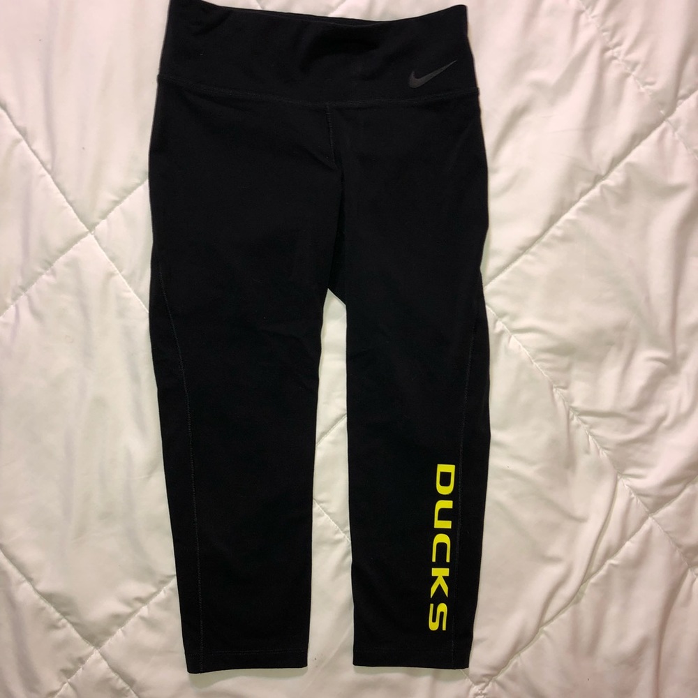 Nike Dri-Fit Oregon Ducks Capris